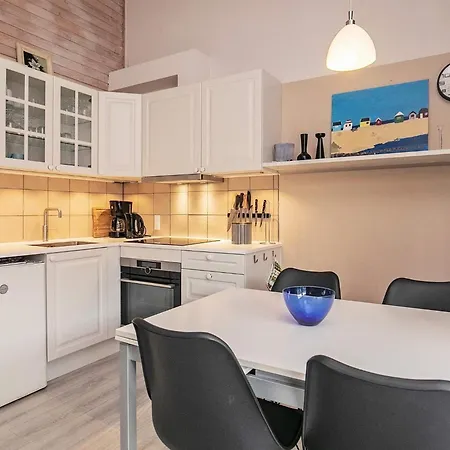 4 Person In Aeroskobing-by Traum Ærøskøbing